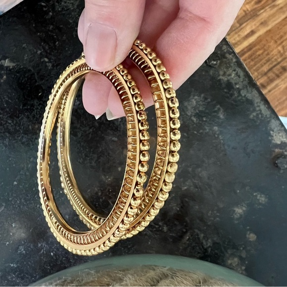 Gold Bangles x 2 - Picture 5 of 7